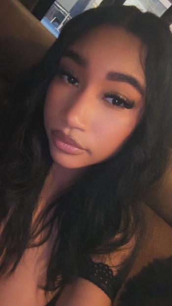 Bianca, 26  female escort, Tuscaloosa