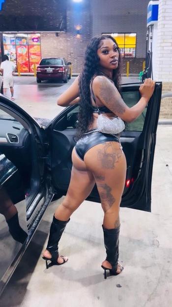 Briana, 26  female escort, Tuscaloosa